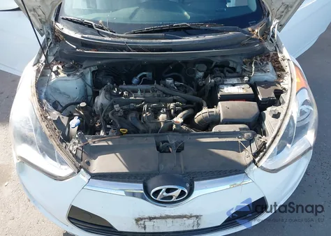 2012 Hyundai Veloster Base W/Gray z USA, uszkodzony, nr VIN KMHTC6AD7CU066353